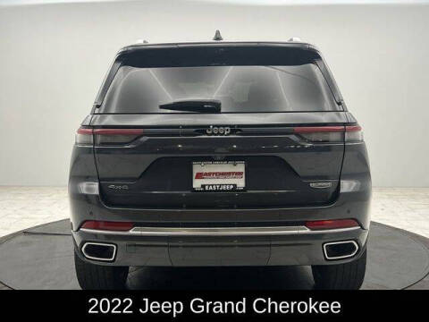 2022 Jeep Grand Cherokee Summit