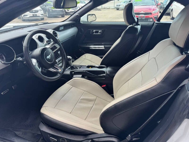 2016 Ford Mustang EcoBoost Premium