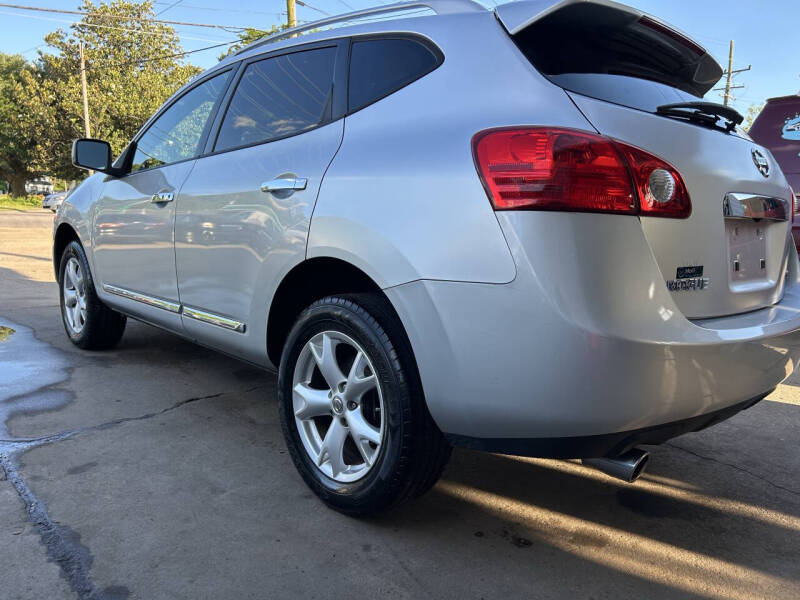 2011 Nissan Rogue S