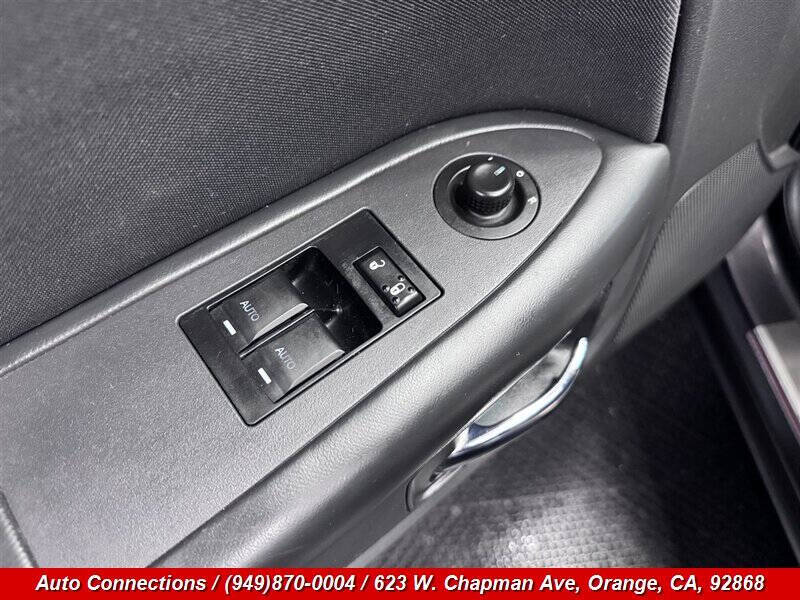 2013 Dodge Challenger SXT