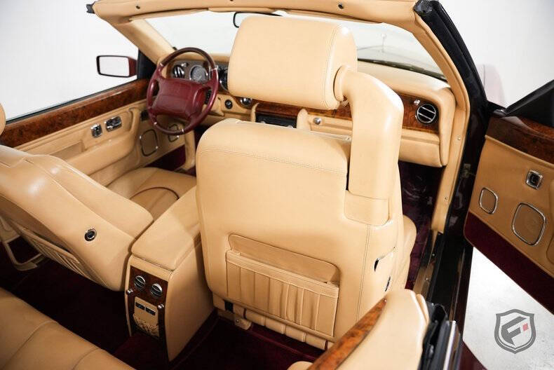 2001 Rolls-Royce Corniche