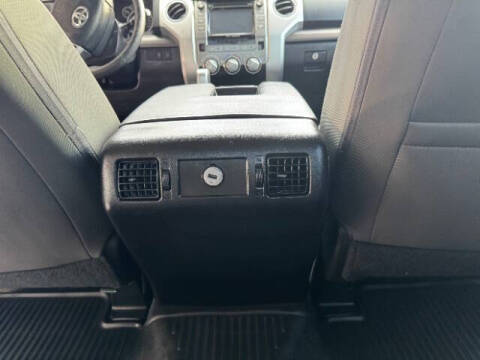 2015 Toyota Tundra SR5