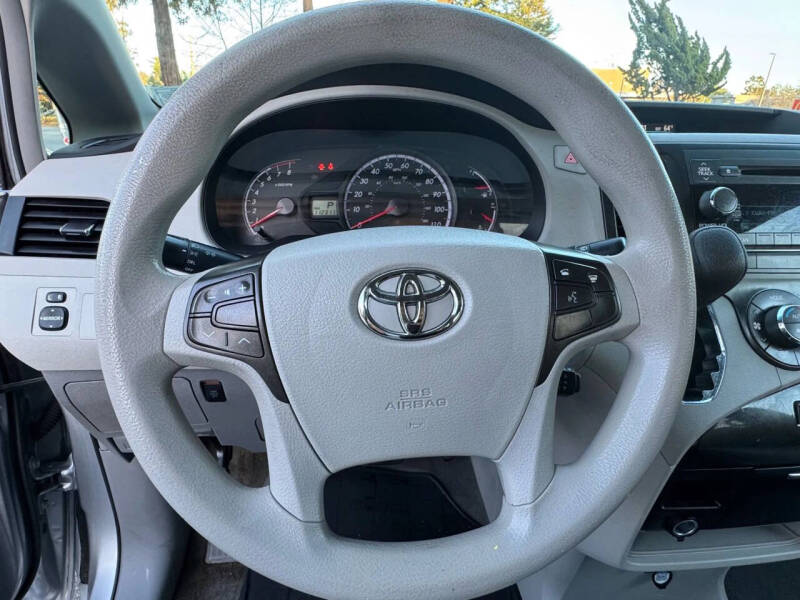 2014 Toyota Sienna
