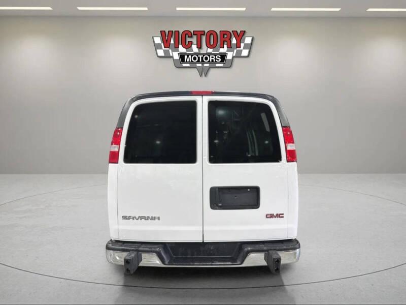 2024 GMC Savana 2500