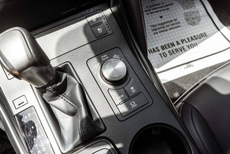 2024 Lexus IS 300