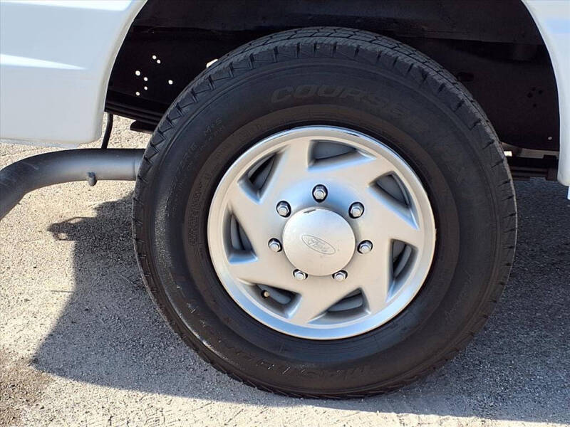 2012 Ford E-Series E-350 SD