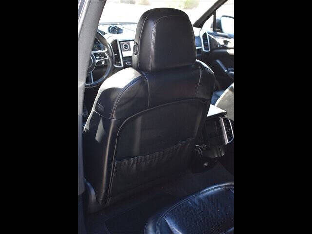 2017 Porsche Cayenne S E-Hybrid