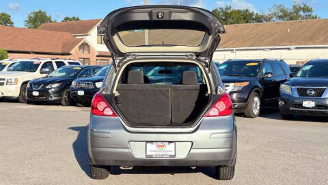 2011 Nissan Versa 1.8 S