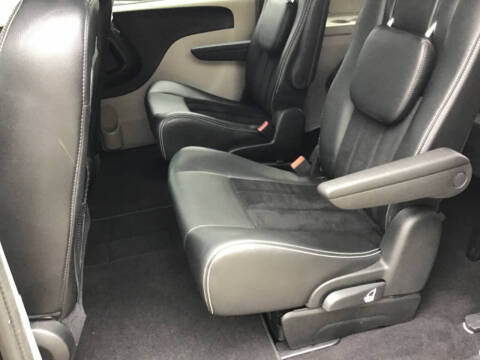 2016 Dodge Grand Caravan SXT Plus