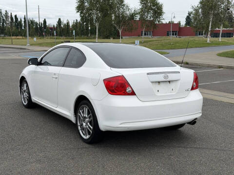 2005 Scion tC
