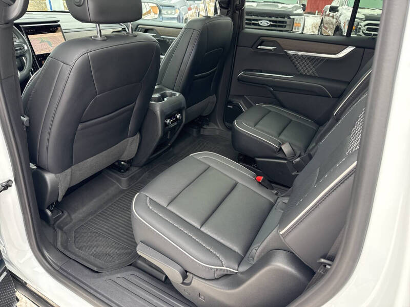 2024 GMC Acadia Denali