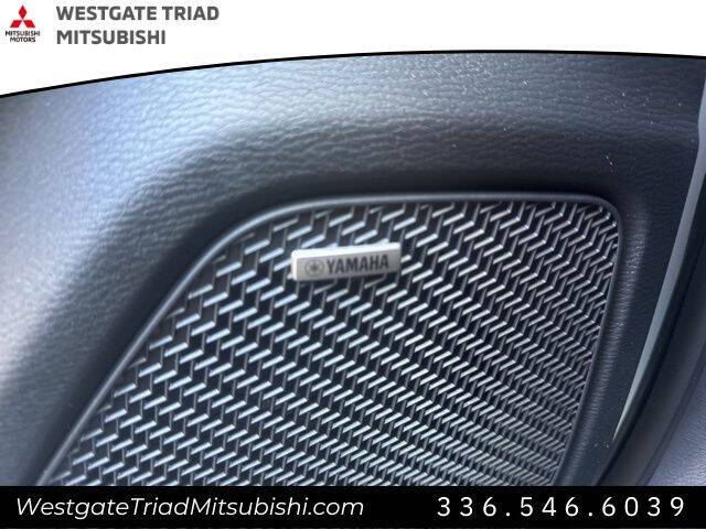 2026 Mitsubishi Outlander ES