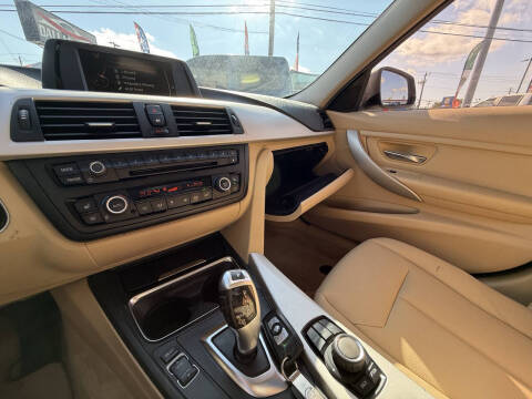 2015 BMW 3 Series 320i xDrive