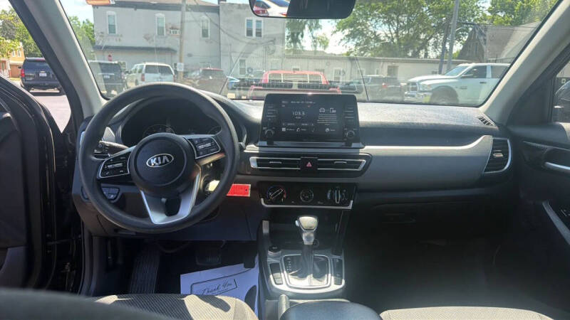 2021 Kia Seltos LX