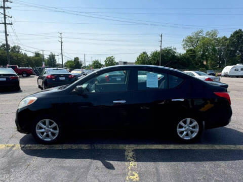 2014 Nissan Versa 1.6 S