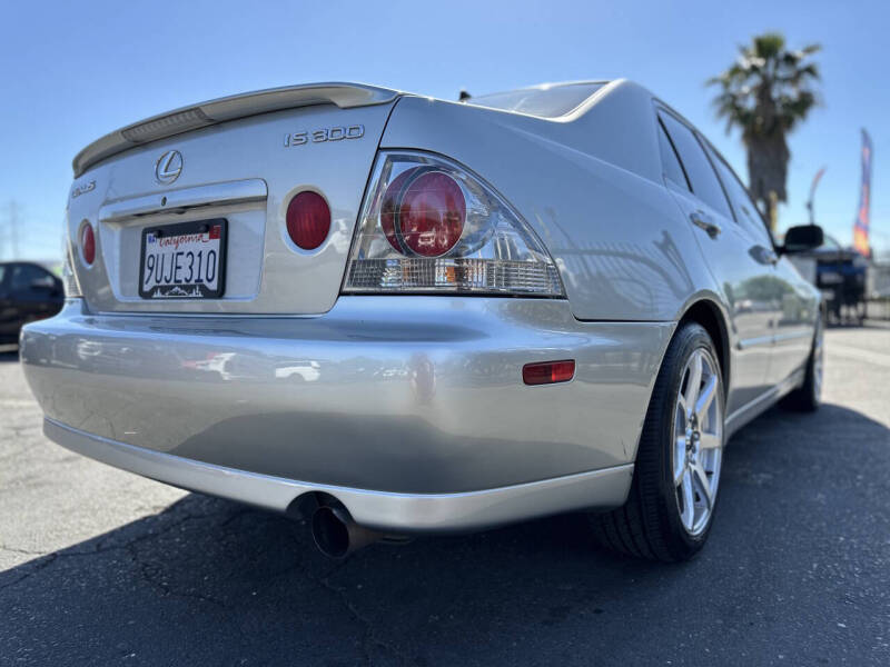 2003 Lexus IS 300