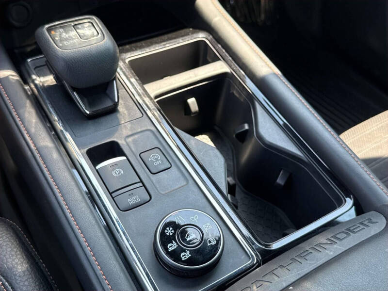 2024 Nissan Pathfinder Rock Creek