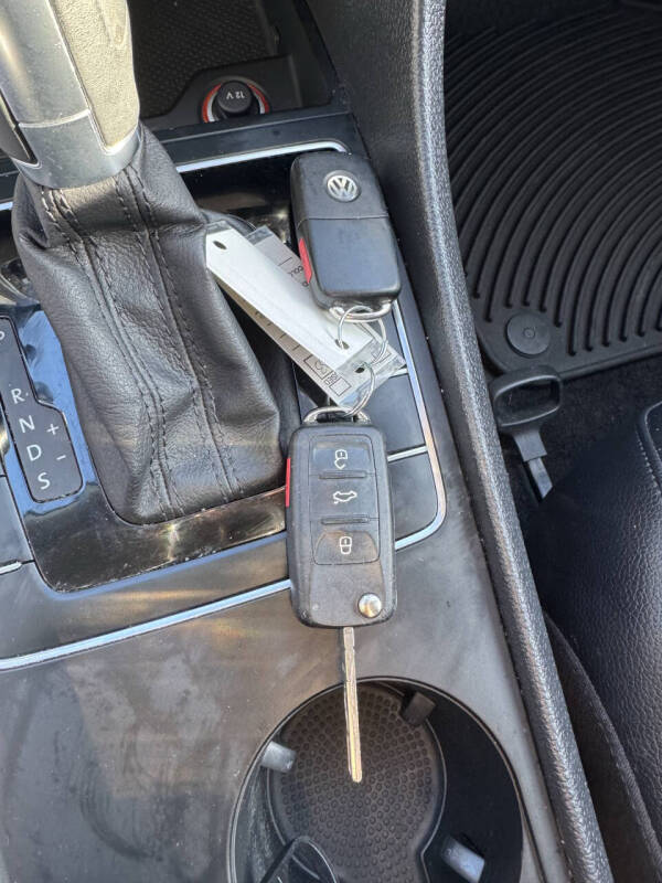 2016 Volkswagen Passat 1.8T R-Line