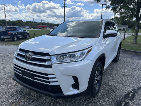 2017 Toyota Highlander LE