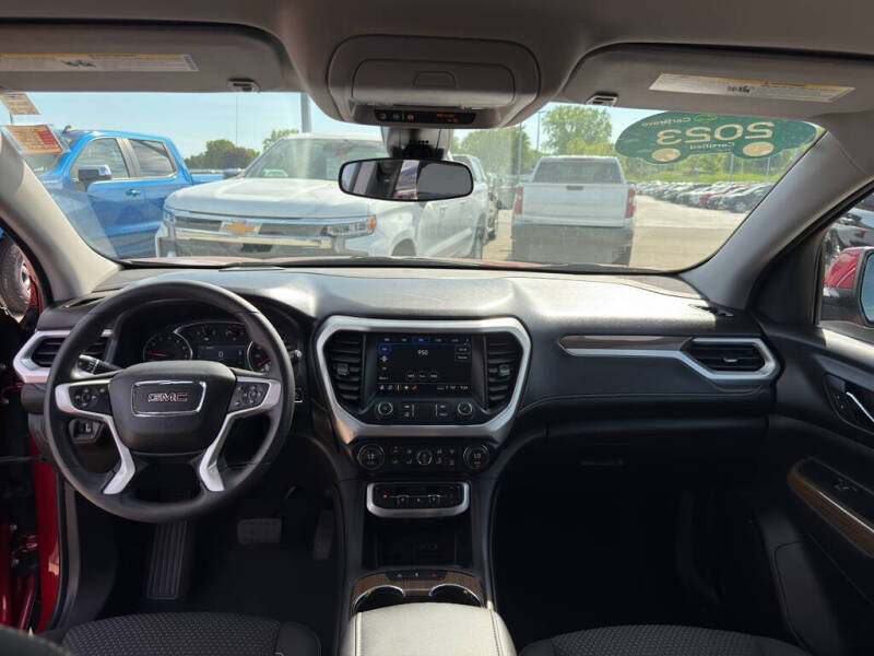 2023 GMC Acadia SLE