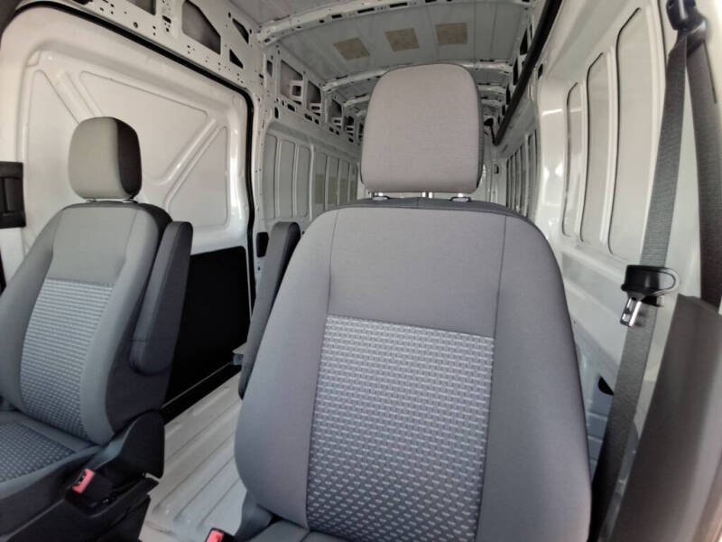 2025 Ford Transit 350