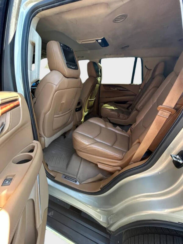 2015 Cadillac Escalade Platinum