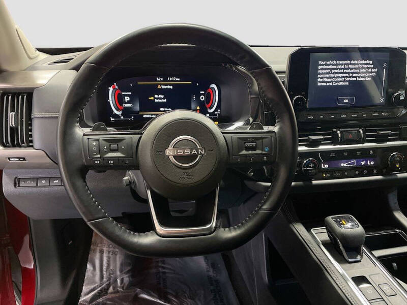 2023 Nissan Pathfinder Platinum