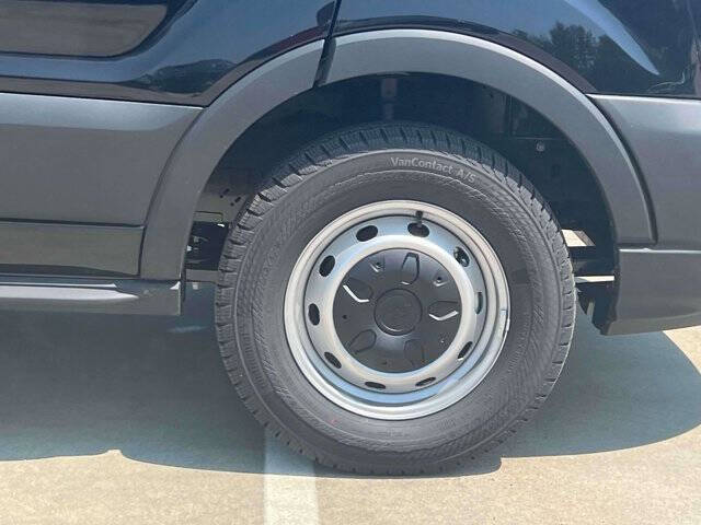 2025 Ford Transit 250