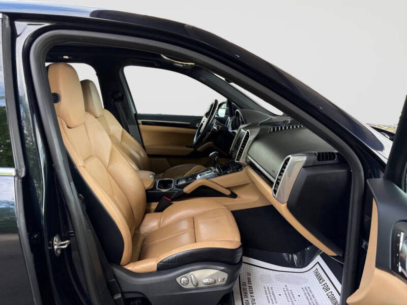 2017 Porsche Cayenne