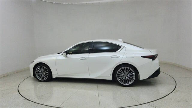 2024 Lexus IS 300