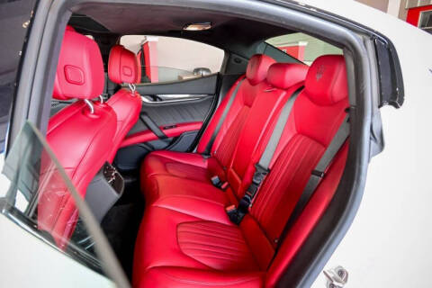 2022 Maserati Ghibli Modena Q4