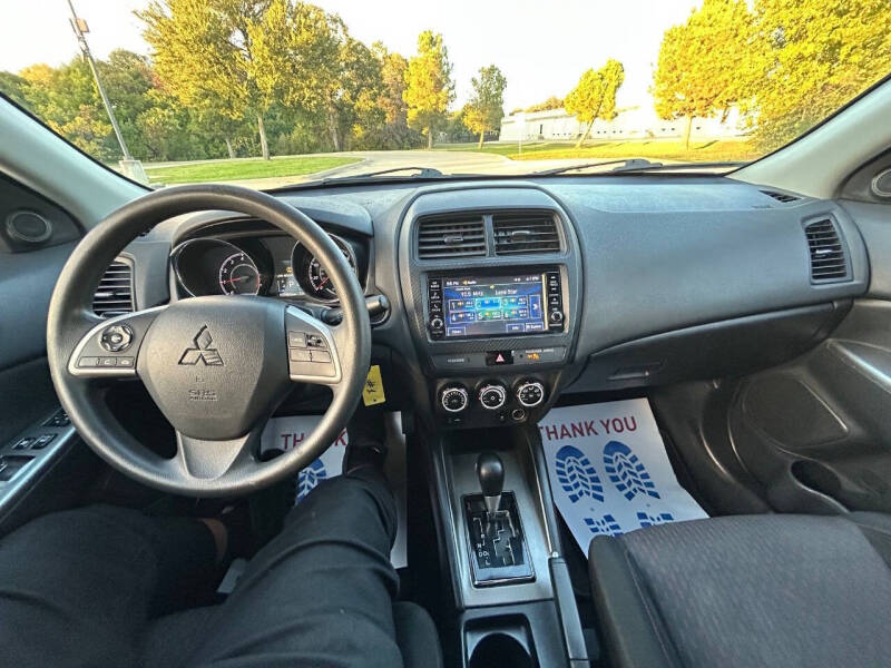 2019 Mitsubishi Outlander Sport ES