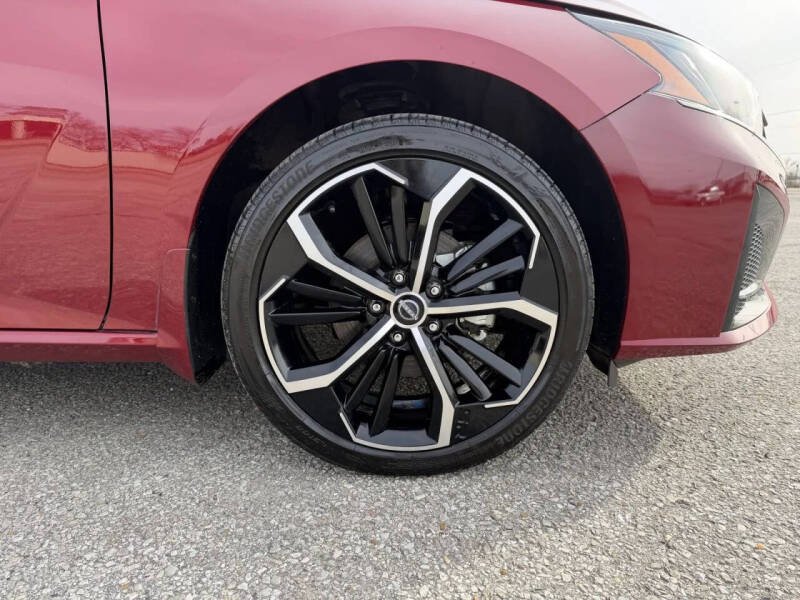 2025 Nissan Altima 2.5 SR
