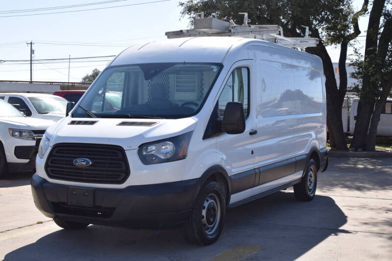 2017 Ford Transit Van Base's photo