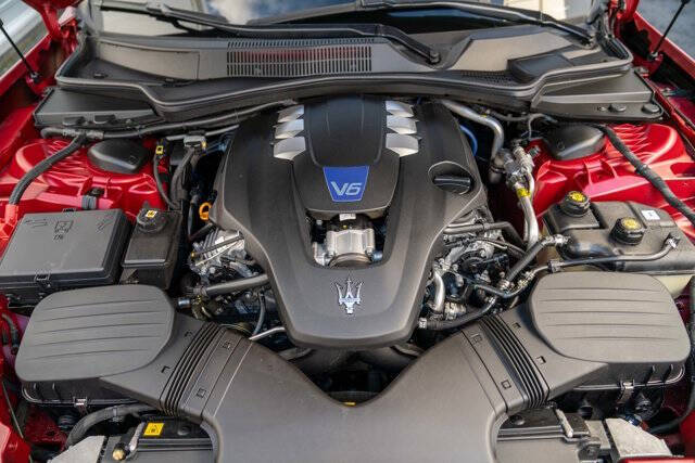 2016 Maserati Ghibli 37
