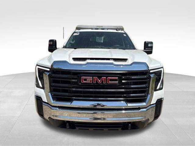 2026 GMC Sierra 3500HD CC Pro