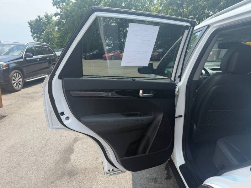 2014 Kia Sorento LX