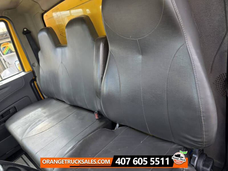 2018 International DuraStar 4300