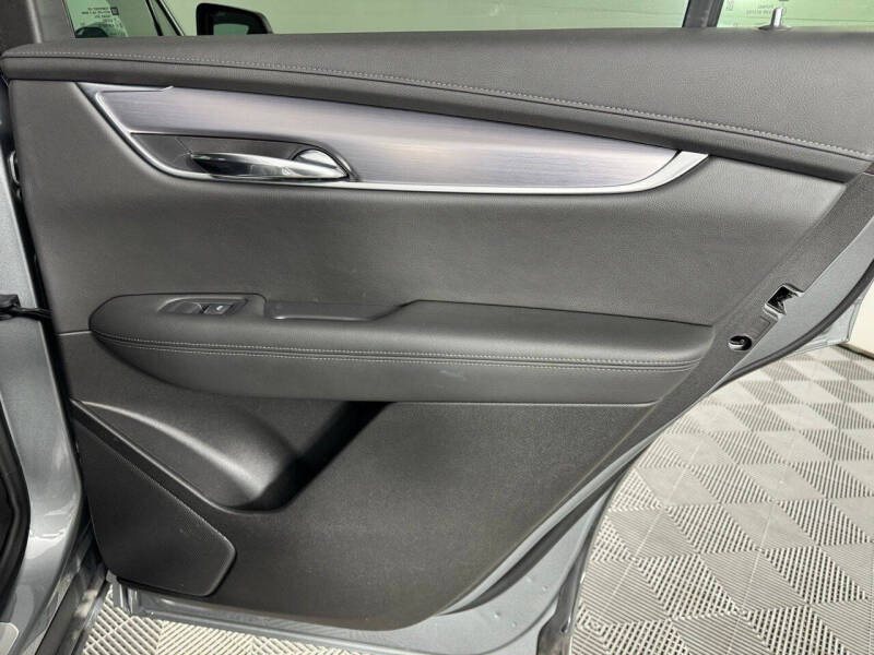 2024 Cadillac XT6 Luxury