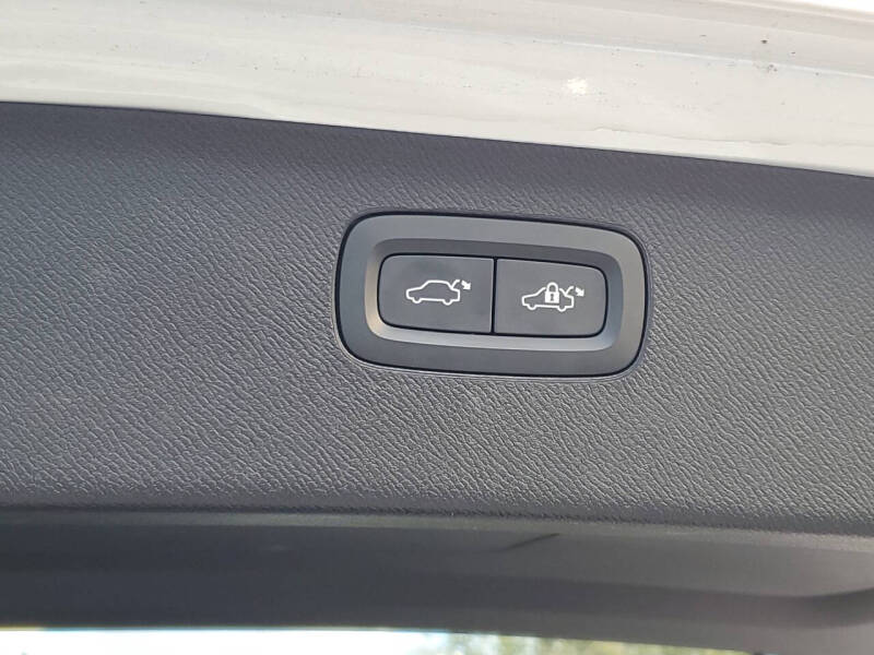 2024 Volvo XC90 B6 Plus Bright Theme 7P