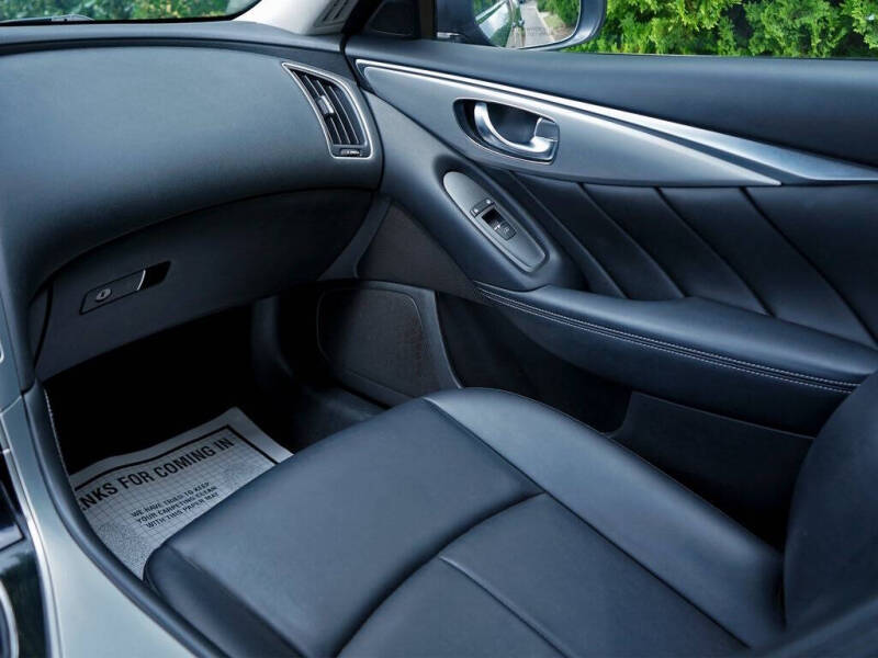 2021 Infiniti Q50 Luxe