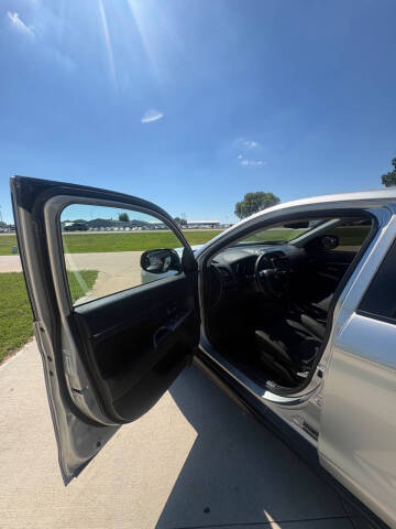 2020 Mitsubishi Outlander Sport SE