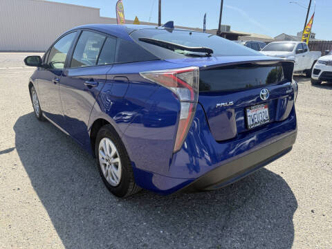 2016 Toyota Prius Two