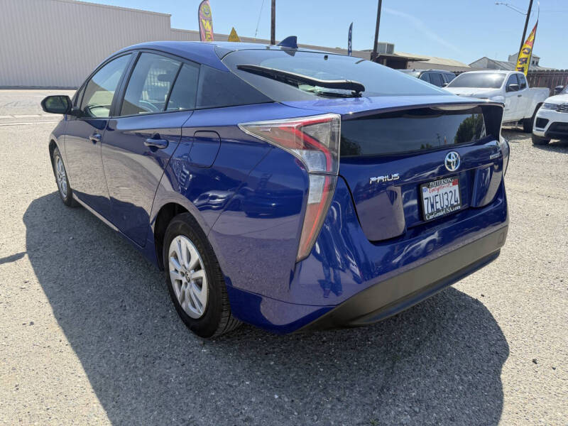 2016 Toyota Prius Two