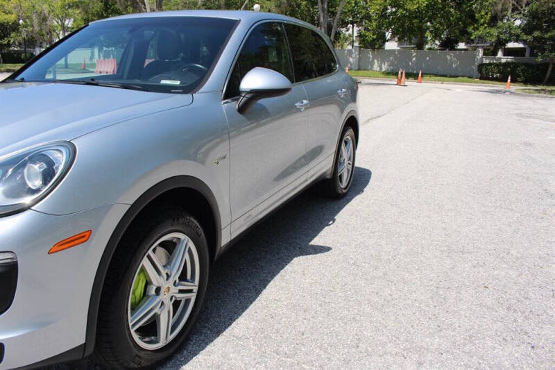 2016 Porsche Cayenne S E-Hybrid