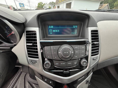 2014 Chevrolet Cruze LS Auto