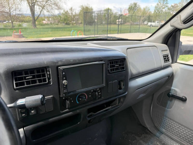 2004 Ford F-650 Super Duty