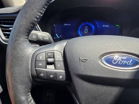 2020 Ford Escape Hybrid Titanium