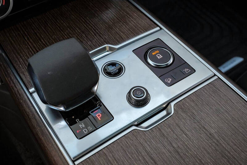 2023 Land Rover Range Rover P530 SE