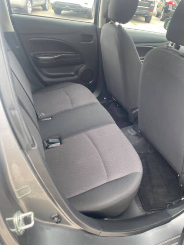 2017 Mitsubishi Mirage ES